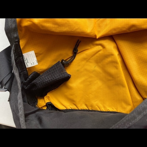 EMS Eastern Mountain Sports Shoulder Strap Bag - Picture 9 of 10
